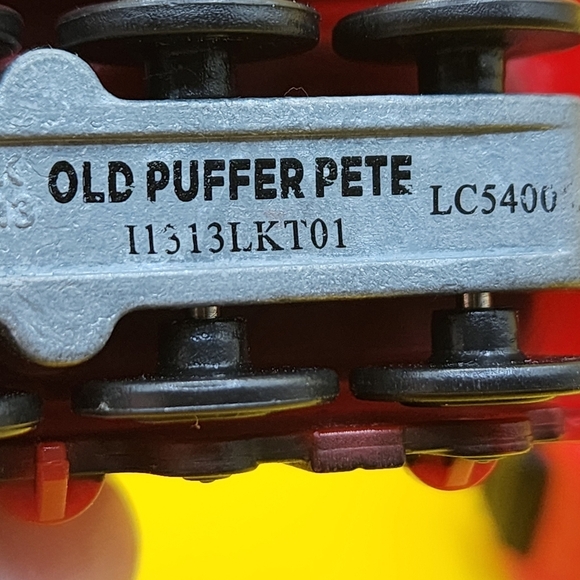 2013 Tomy Old Puffer Pete Train Engine Chuggington Red Diecast - Picture 6 of 6